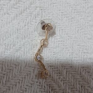 Single Gold Tone Rhinestone Linear Drop Statement Earring